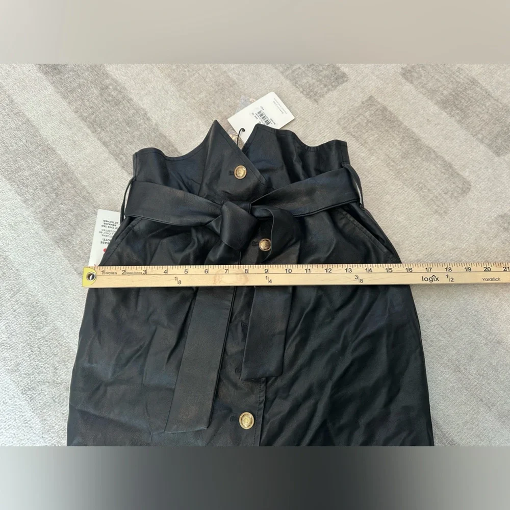 Bardot Women’s Wrap Button Pu Skirt In Black Faux Leather NWT (Size S/6) - Picture 9 of 10
